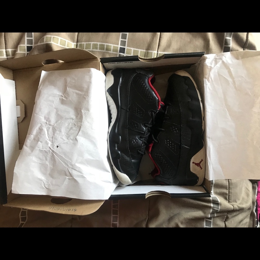 Boys Jordan Retro 9’s
